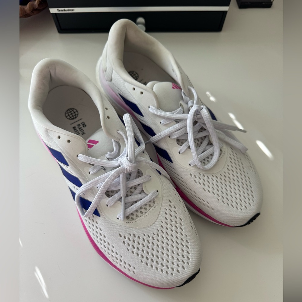 adidas Supernova White Lucid Blue Fuchsia Men s 10.5(10.1/2)